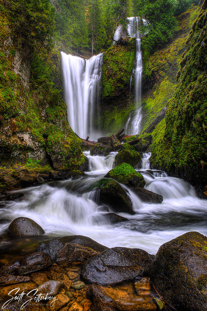 Lower Falls Creek Falls