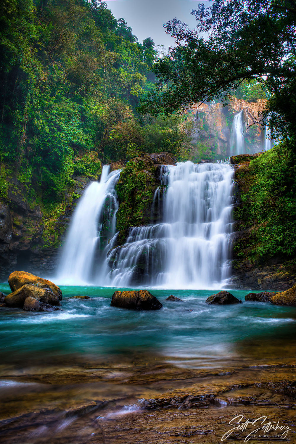 Nauyaca Falls